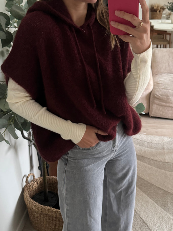 Pull capuche sans manche