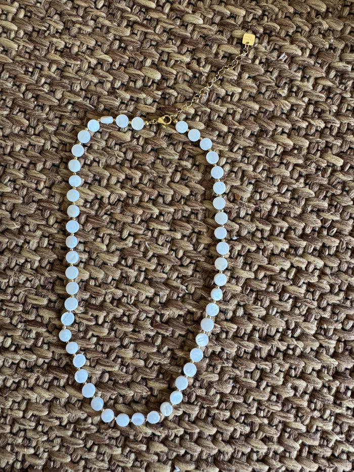 Collier perles blanches