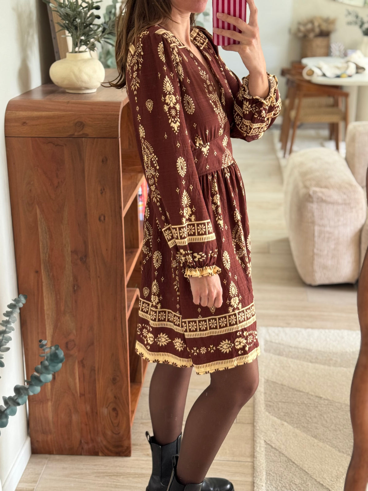 Robe chocolat à motif