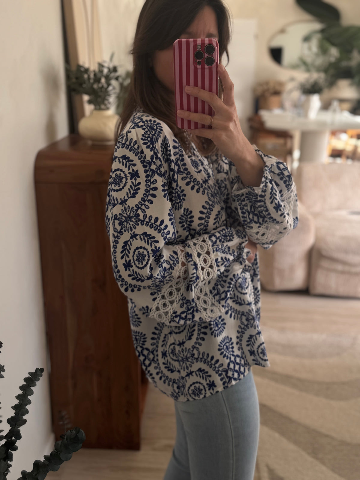 Blouse bleu et blanche