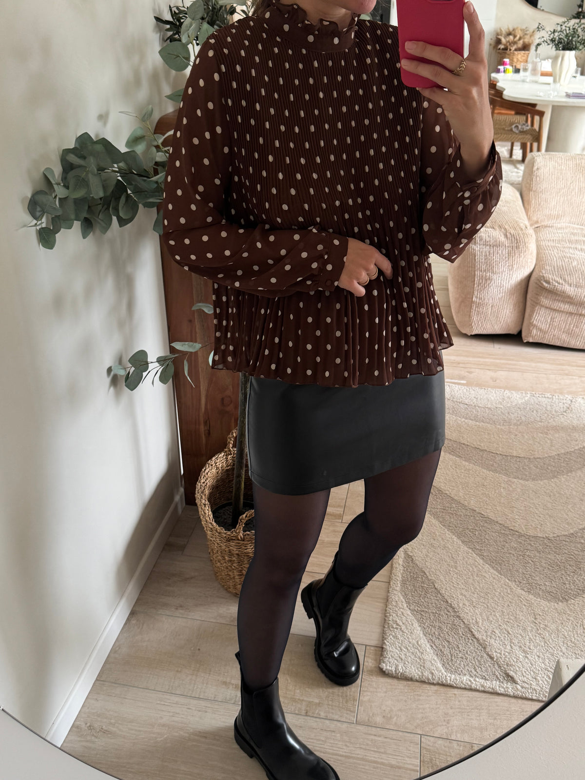 Blouse à pois marron
