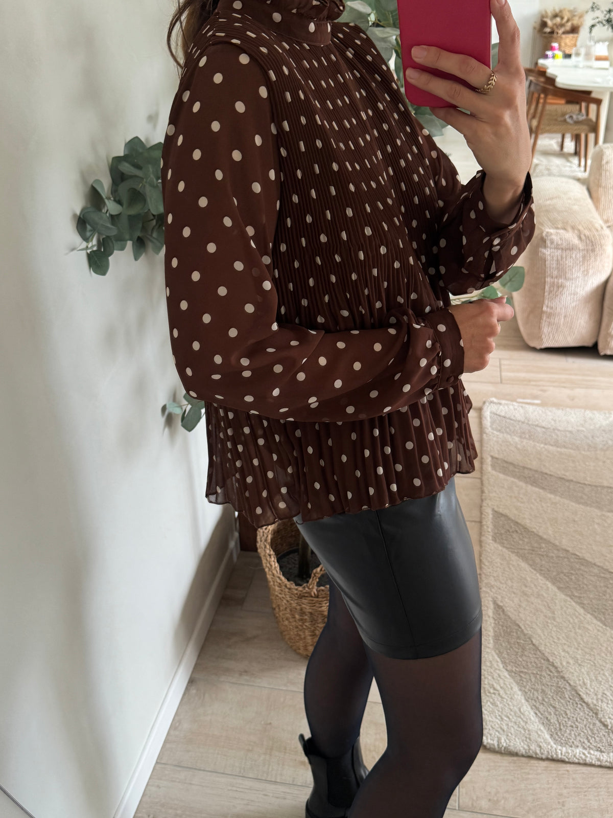 Blouse à pois marron