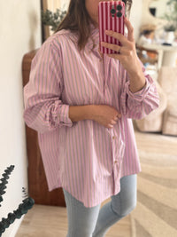 Chemise rose à rayures