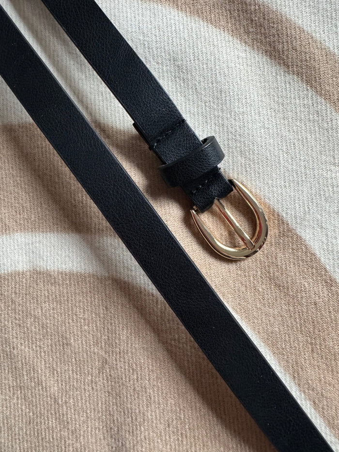 La tenue par virginie - ceinture noir - boucle dorée