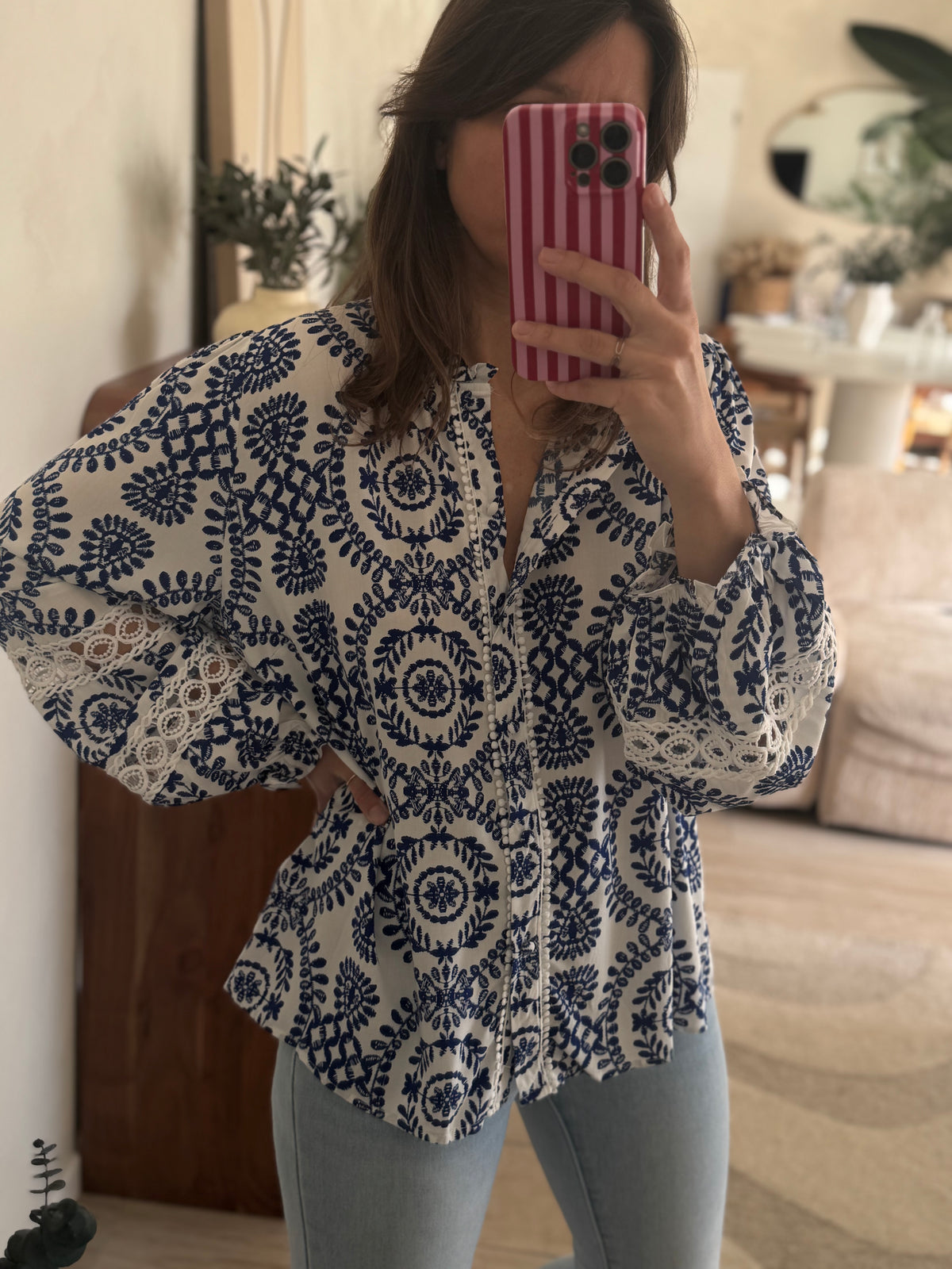 Blouse bleu et blanche